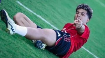 تصرف سلبي.. أشرف قاسم ينتقد تمرد إمام عاشور مع الأهلي